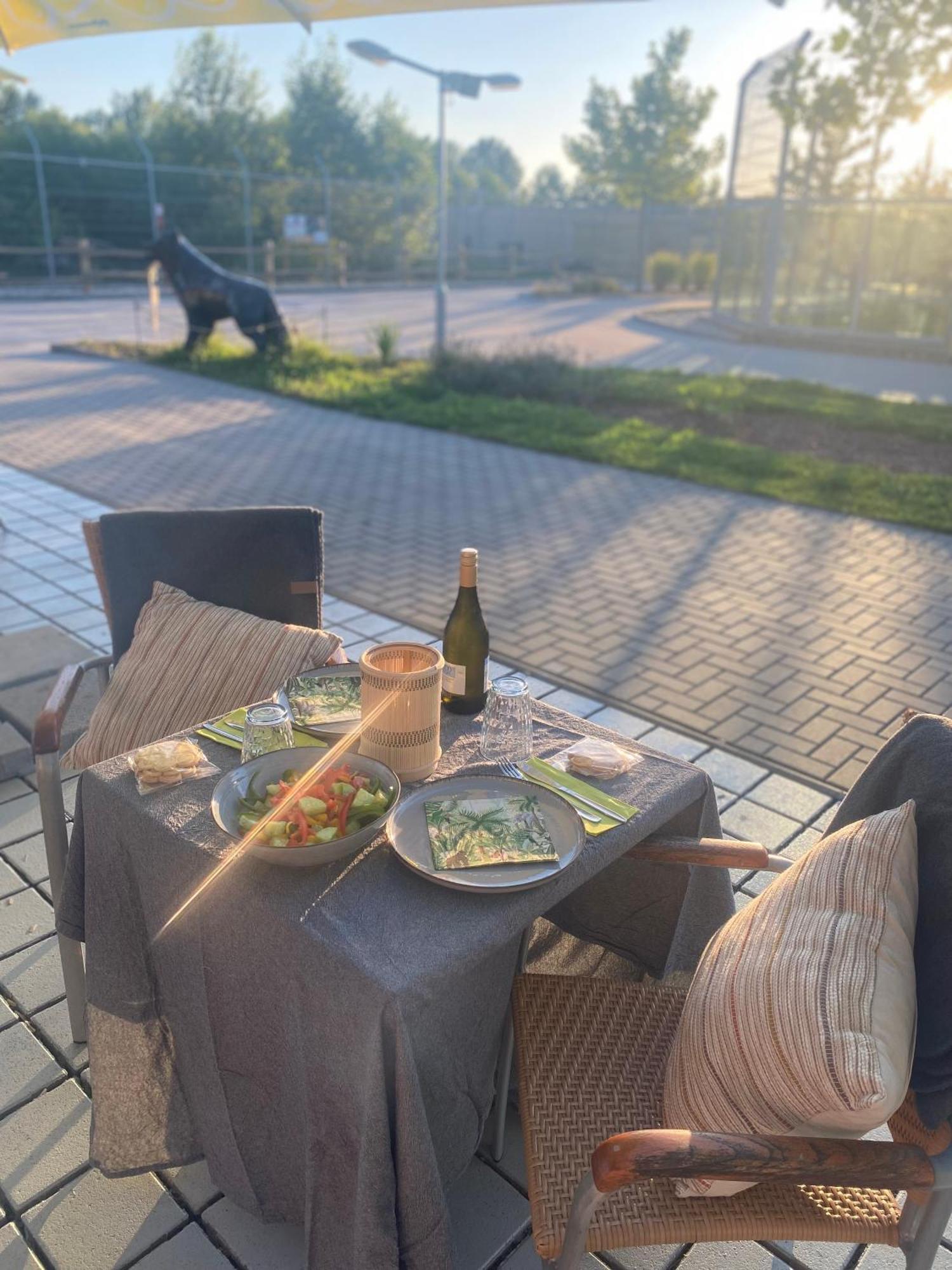 Malkia Penzion Orechová Potôň Esterno foto